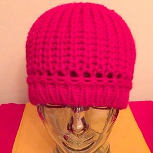 ONLY 1! Red Knit Beanie/Beret